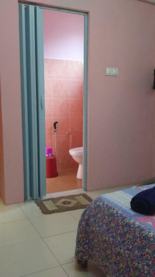 Layla Inn Batu Pahat Zewnętrze zdjęcie
